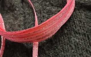 Hopeareunainen kapea pinkki satiininauha 400cm