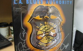 L.A. BLUES AUTHORITY LP VIIDELLÄ NIMMARILLA ! KEHYSTETTY (W)