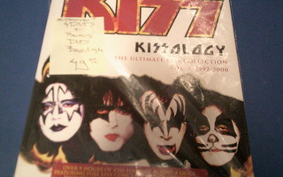 KISS - KISSOLOGY VOL.3 1992-2000 4DVD + BONUS DVD BOKSI