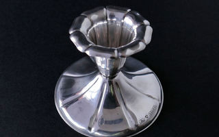Muisto kynttilänjalka hopea 60 mm 830, P8