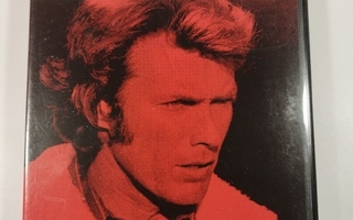 (SL) DVD) Yön painajainen (1971) Clint Eastwood