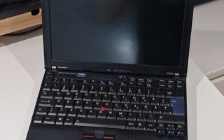 Lenovo thinkpad x200s siistikuntoinen telakalla