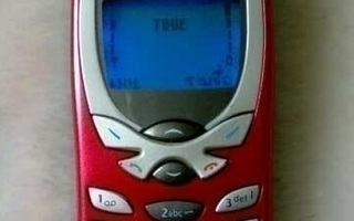 Punaisenvärinen Nokia 8250 ( 8210 ) uusittuna **SUPER ALE!**