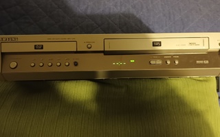 Samsung DVD / VHS COMBO NAUHURI DVD-V5450