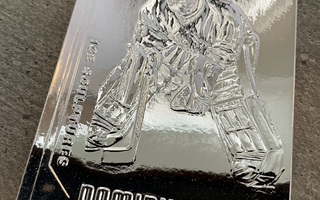 1999-00 Revolution Ice Sculptures #2 Dominik Hasek