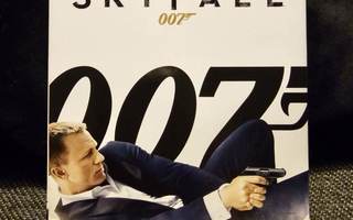 007 - Skyfall (Blu-ray) James Bond