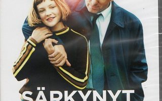 Särkynyt	(80 102)	UUSI	-FI-	suomik.	DVD		tim roth	2012