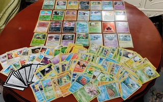 Pokemon Kortteja yli 300kpl.