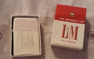 Vintage tupakansytytin 1950's L&M