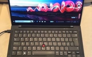 Lenovo ThinkPad X1 Carbon Gen10 i7-1265U 16GB 512GB FHD IPS