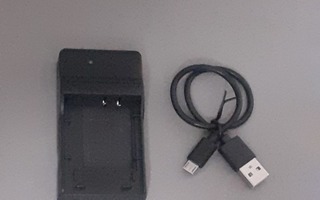 Olympus / Sony  / Pentax  /  Digikameralle /  USB- Laturi