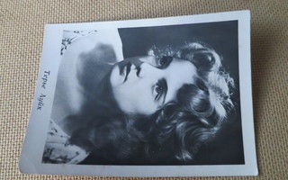 CCCP: vintage filmitähtikortti - Tere Luik
