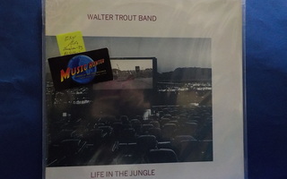 WALTER TROUT BAND - LIFE IN THE JUNGLE - EX+/EX+ LP