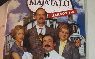 PITKÄNJUSSIN MAJATALO JAKSOT 1-6 DVD BOXI .