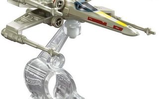 Star Wars X-Wing Fighter Red 5 *UUSI*