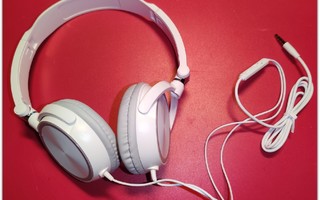 Uudet kunnon valkoiset langalliset kuulokkeet  #28914