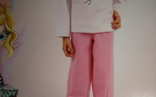 UUSI Bratz-pyjama, koko 122 cm