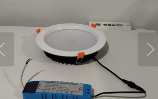 30W LED - Valaisin 8 kappaletta