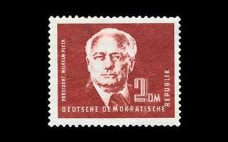 DDR 254 ** Presidentti Wilhelm Pieck 2 DM (1950)