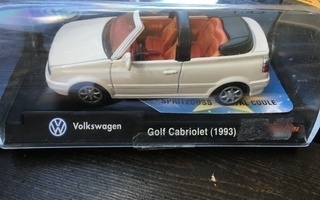 Volkswagen Golf Cabriolet -93 1/43 pienoismalli.