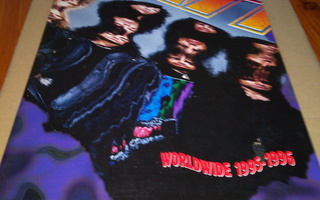 KISS - WORLDWIDE 1995/96 JAPAN TOURBOOK (KISS MY ASS -TOUR)