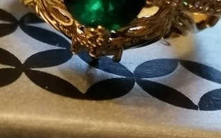 upea emerald(smagard) 14k yellow gold/hopea 17.2mm