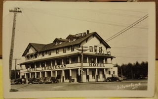 Vanha postikortti Hotel Courtenay