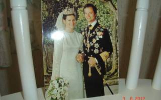 Kuninkaalliset, Silvia ja Carl XVI Gustav hääpäivänä