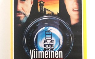 VHS VIIMEINEN VALOKUVA - SOMEBODY HAS TO SHOOT THE PICTURE