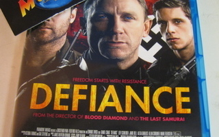 DEFIANCE BLU-RAY .