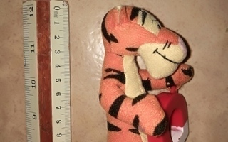 Nalle Puh hahmo tiikeri raidallinen n.12 cm pehmolelu magne