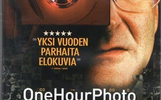 One Hour Photo	(3 858)	K	-FI-	suomik.	DVD		robin williams