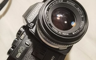 Olympus OM10 Quartz ja 3 objektiivia