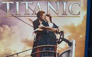 Titanic 4levyn bluray kokoelma