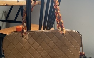 Chanel aito vintage nahkalaukku