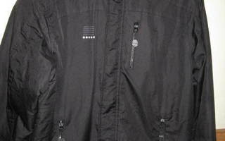 B.N.C. poikien musta takki koko 160 cm