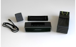 BOSE SoundLink Mini II -kaiutin, lataustelakka & kantolaukku