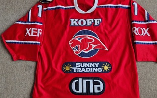 HIFK Steve Guolla  gameworn 2006-2007 punainen