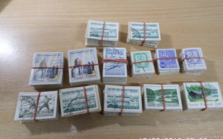 Suomalaisia  liotettuja  leimattuja  postimerkki  kuutiota