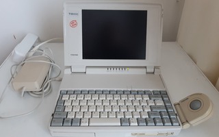 Toshiba T1900C kannettava tietokone (viallinen)