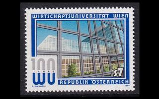Itävalta 2264 ** Wienin kauppakorkeakoulu 100v (1998)