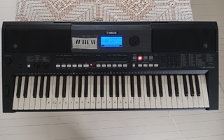 Kosketinsoitin Yamaha PSR E433