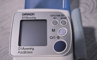 Omron RX3 Plus verenpainemittari