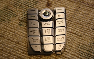 Uusi näppis Nokia 9300/ 9300i