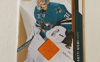 14-15 SP Game-Used Jersey - Antti Niemi