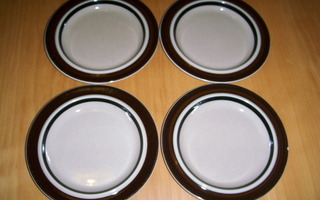 Arabia ruija lautaset 17,5cm 4 kpl valmistettu 1975-1981