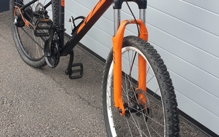 [LT-14112]: KTM Bikes
