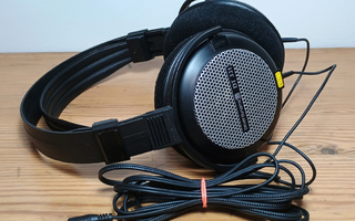 Beyerdynamic DT 331 kuulokkeet