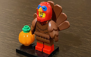 LEGO Minifigure Series 23 Turkey Costume