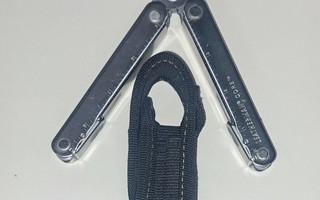 Leatherman Core monitoimipuukko